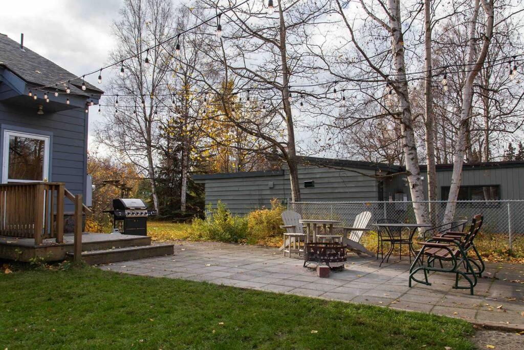 Fireweed Gardens In Roger'S Park Appartement Anchorage Buitenkant foto